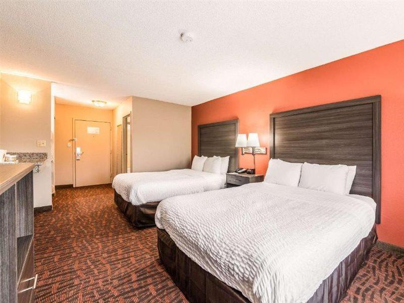 Lake Norman Inn And Suites Cornelius Extérieur photo