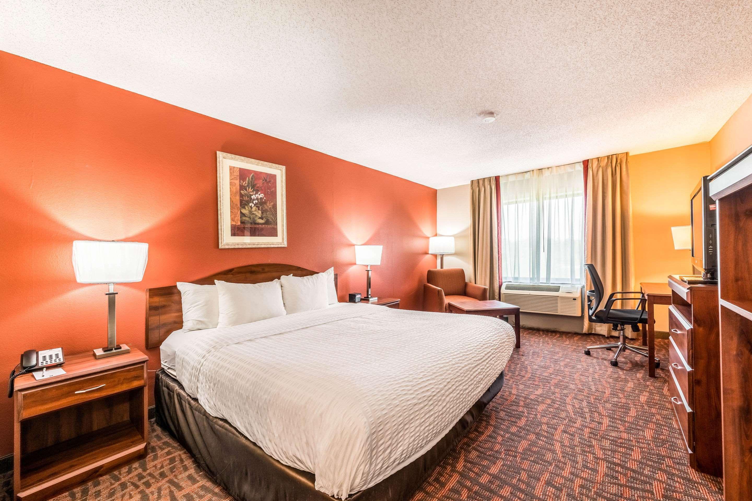 Lake Norman Inn And Suites Cornelius Extérieur photo