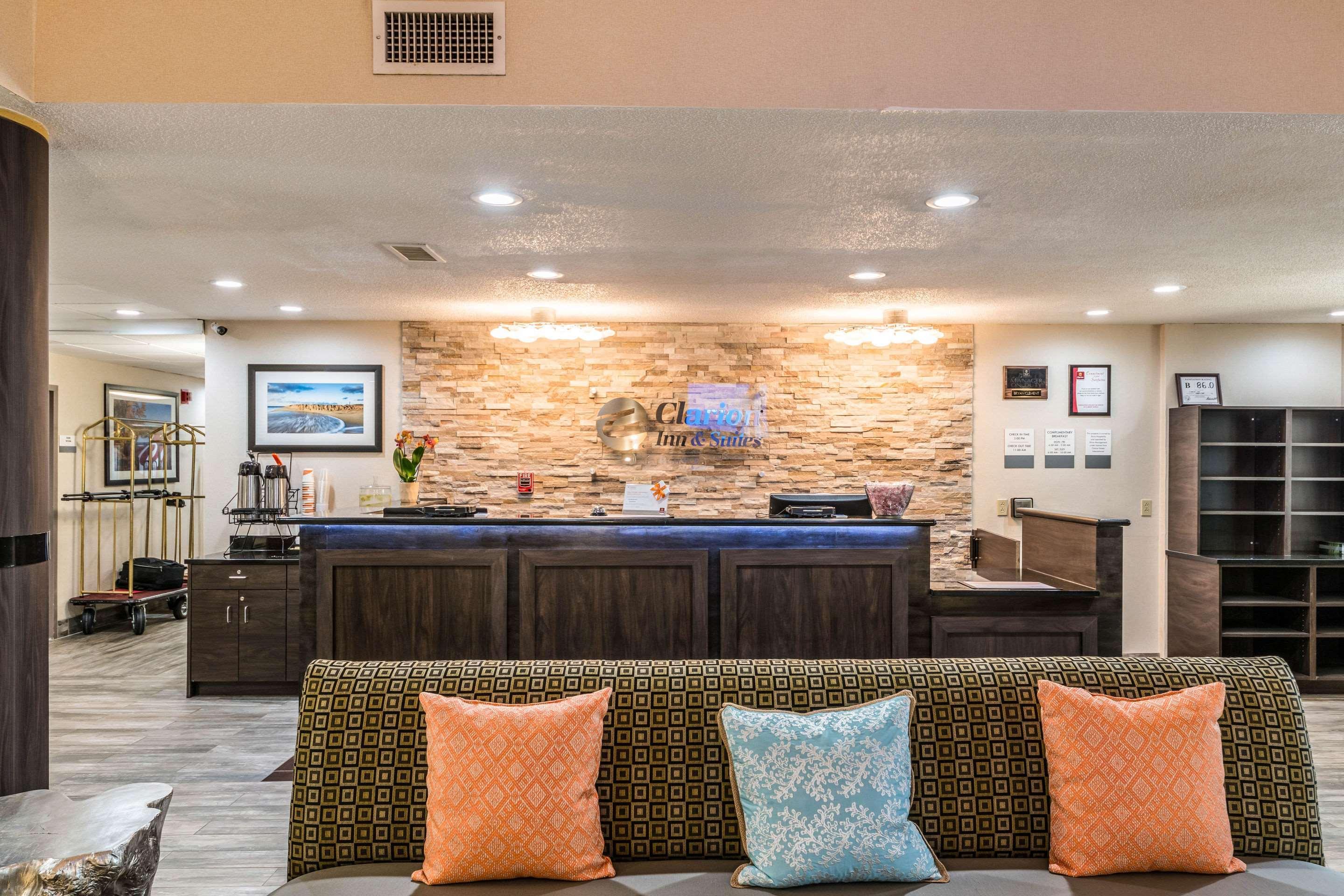 Lake Norman Inn And Suites Cornelius Extérieur photo