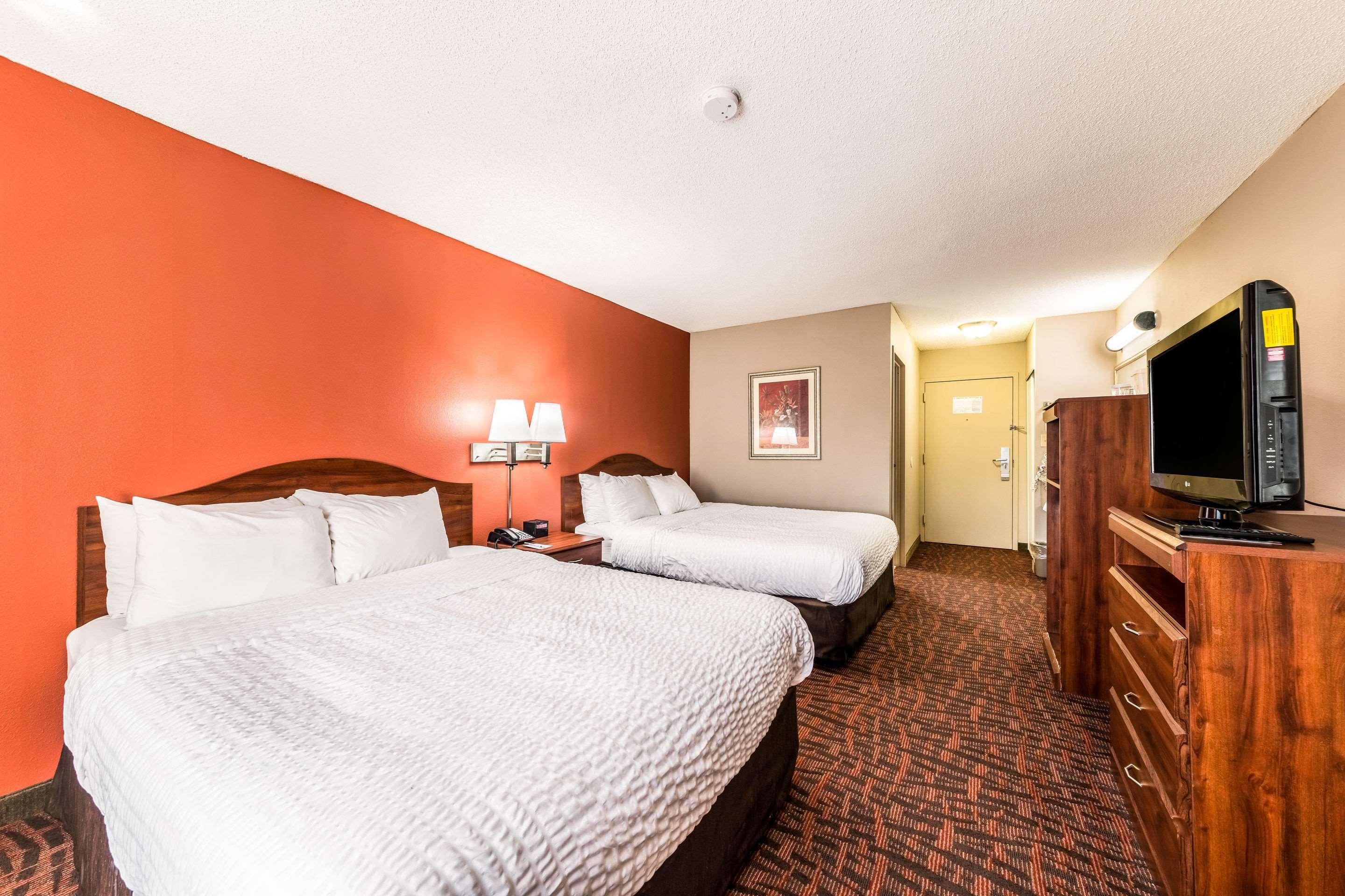 Lake Norman Inn And Suites Cornelius Extérieur photo