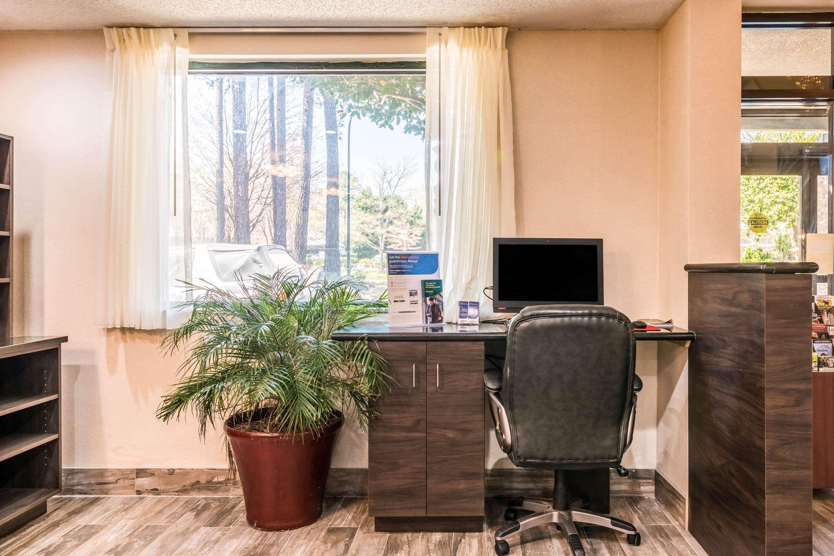 Lake Norman Inn And Suites Cornelius Extérieur photo