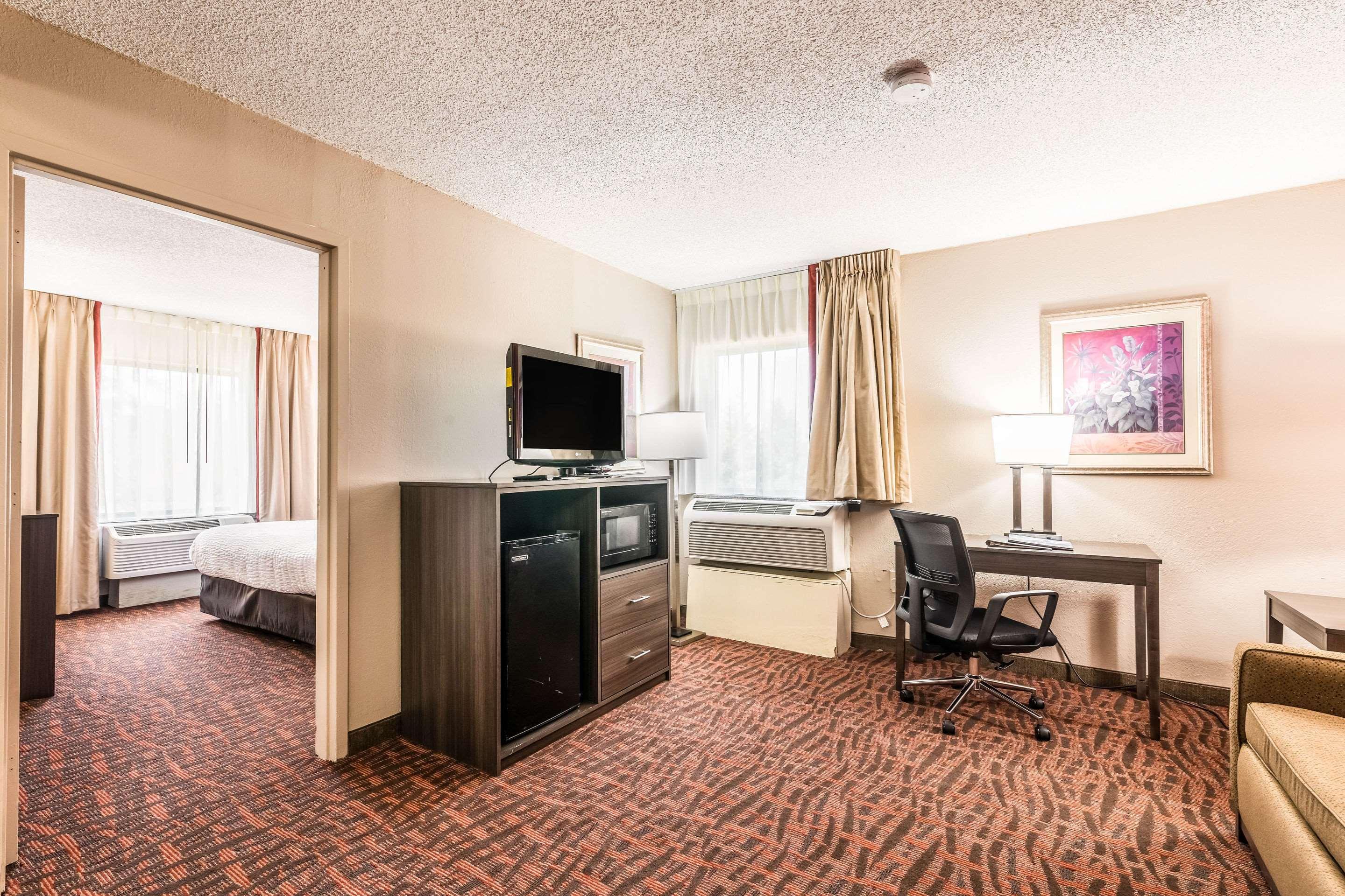 Lake Norman Inn And Suites Cornelius Extérieur photo