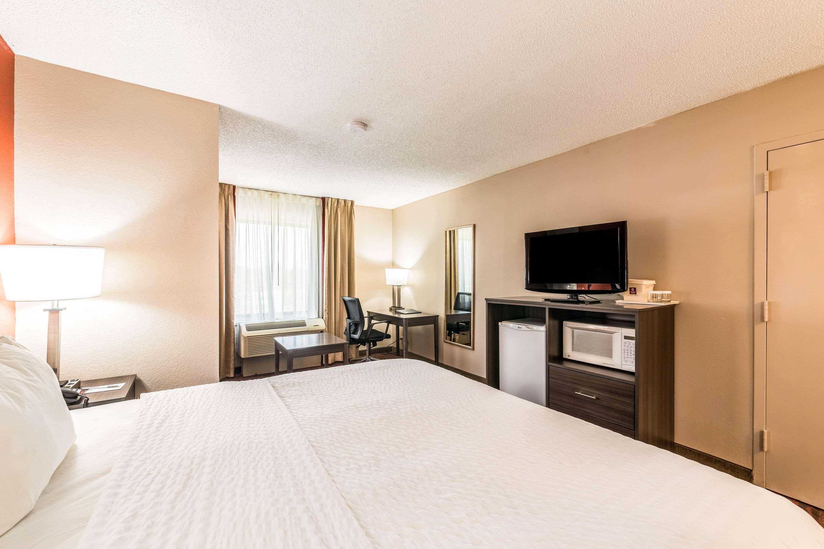 Lake Norman Inn And Suites Cornelius Extérieur photo