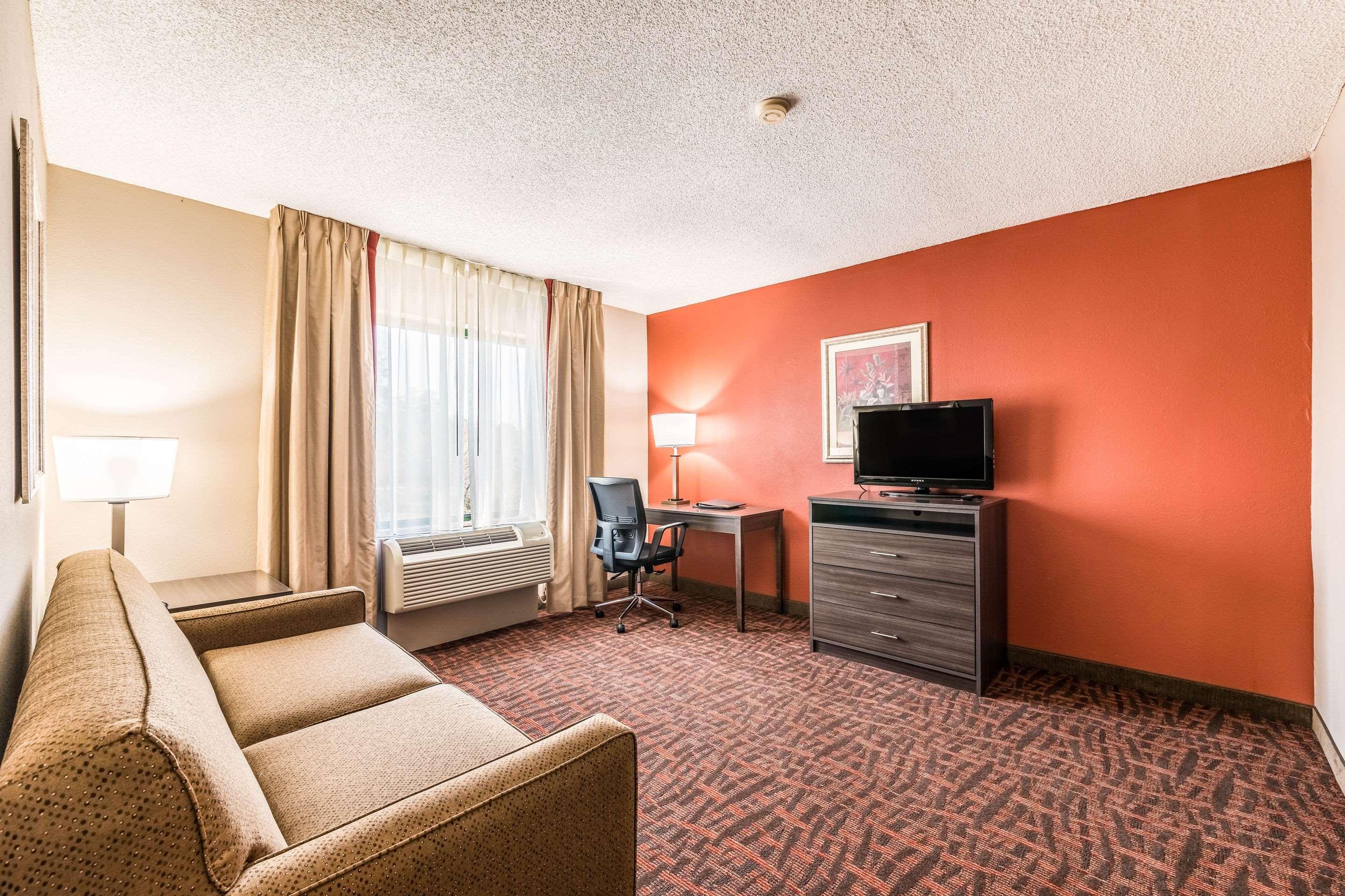 Lake Norman Inn And Suites Cornelius Extérieur photo