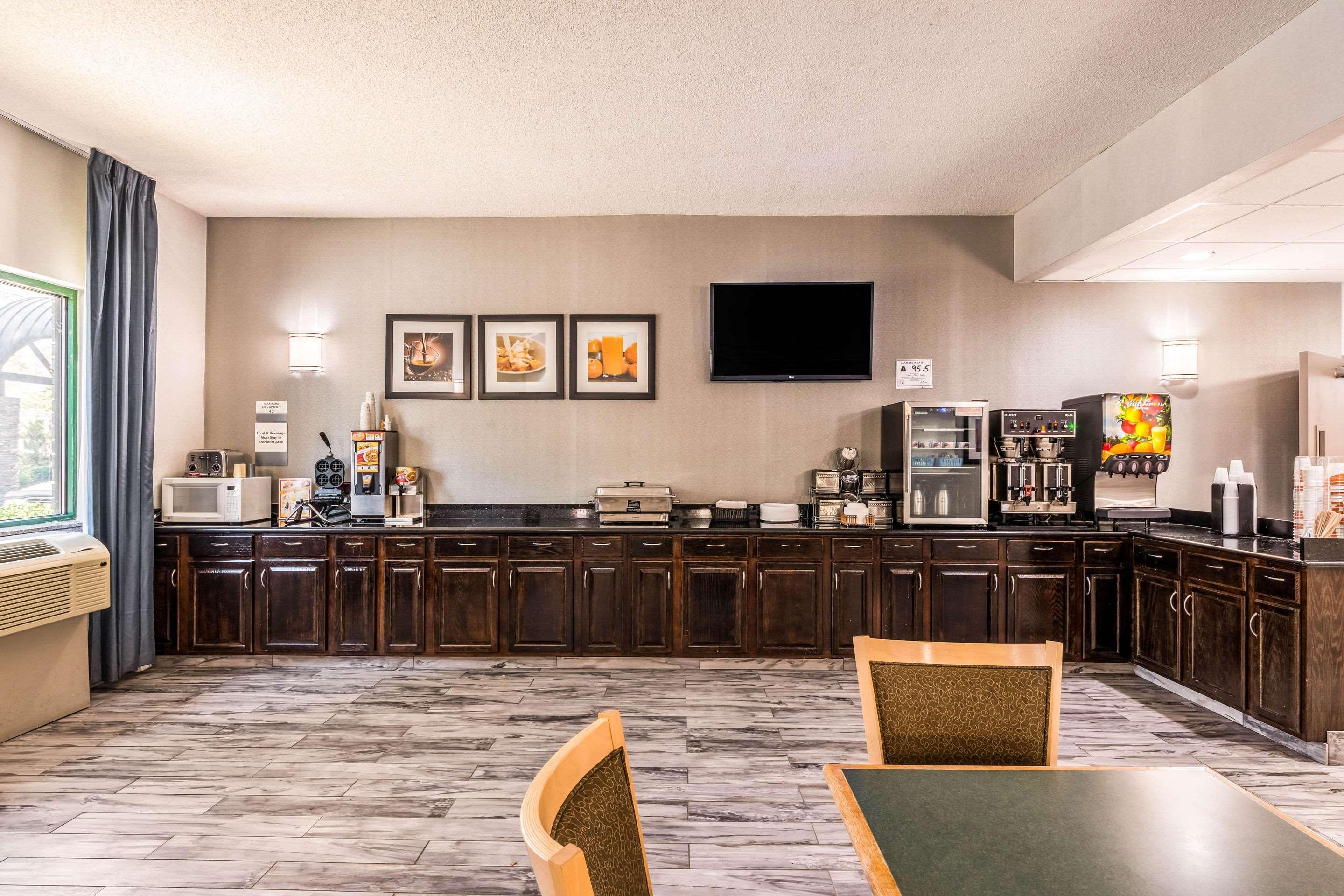Lake Norman Inn And Suites Cornelius Extérieur photo